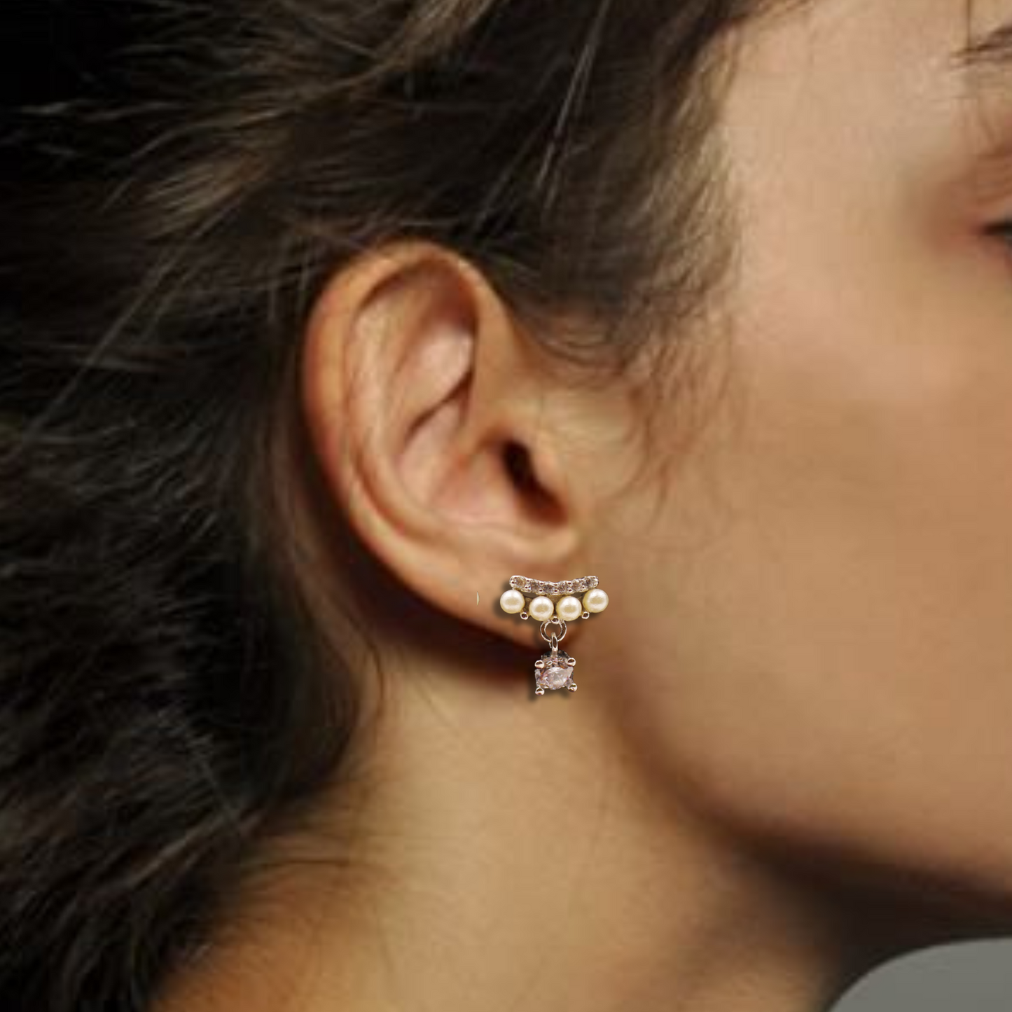 Shiny Stone And Pearl Earring