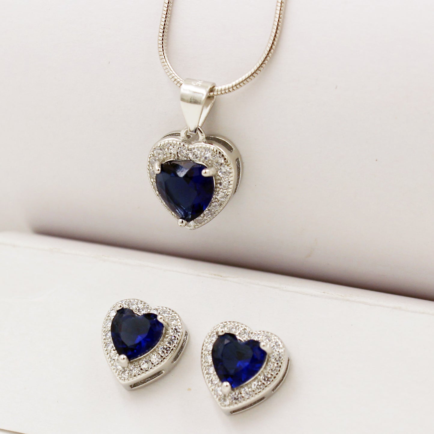 Silver Ocean In Heart Set