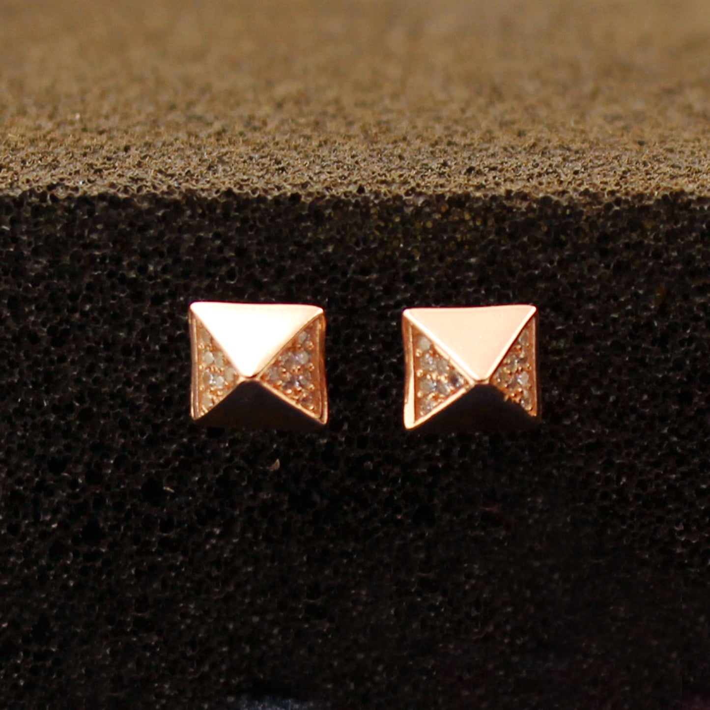 Rose Gold Triangulum Stud Earring