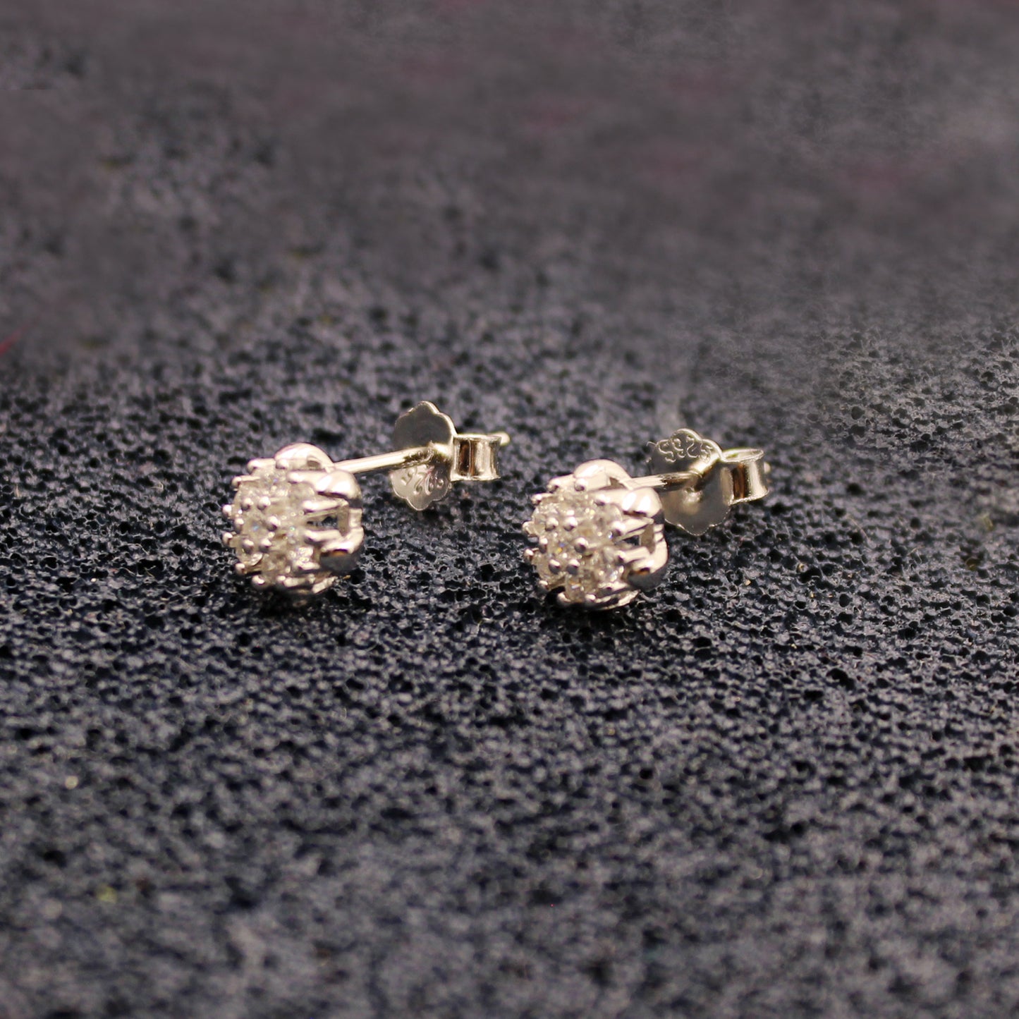 Silver Stud Flower tops