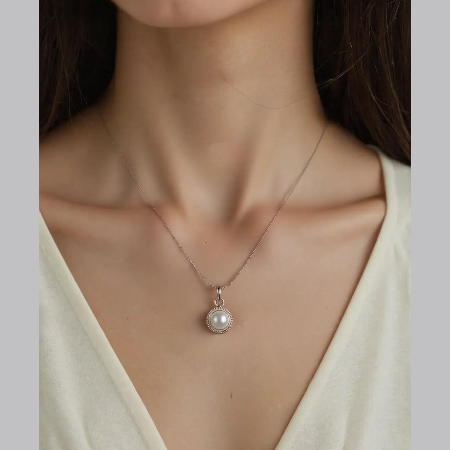 Silver Pretty In Pearl Pendant