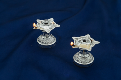 Padma - Jyoti Niranjan Diya