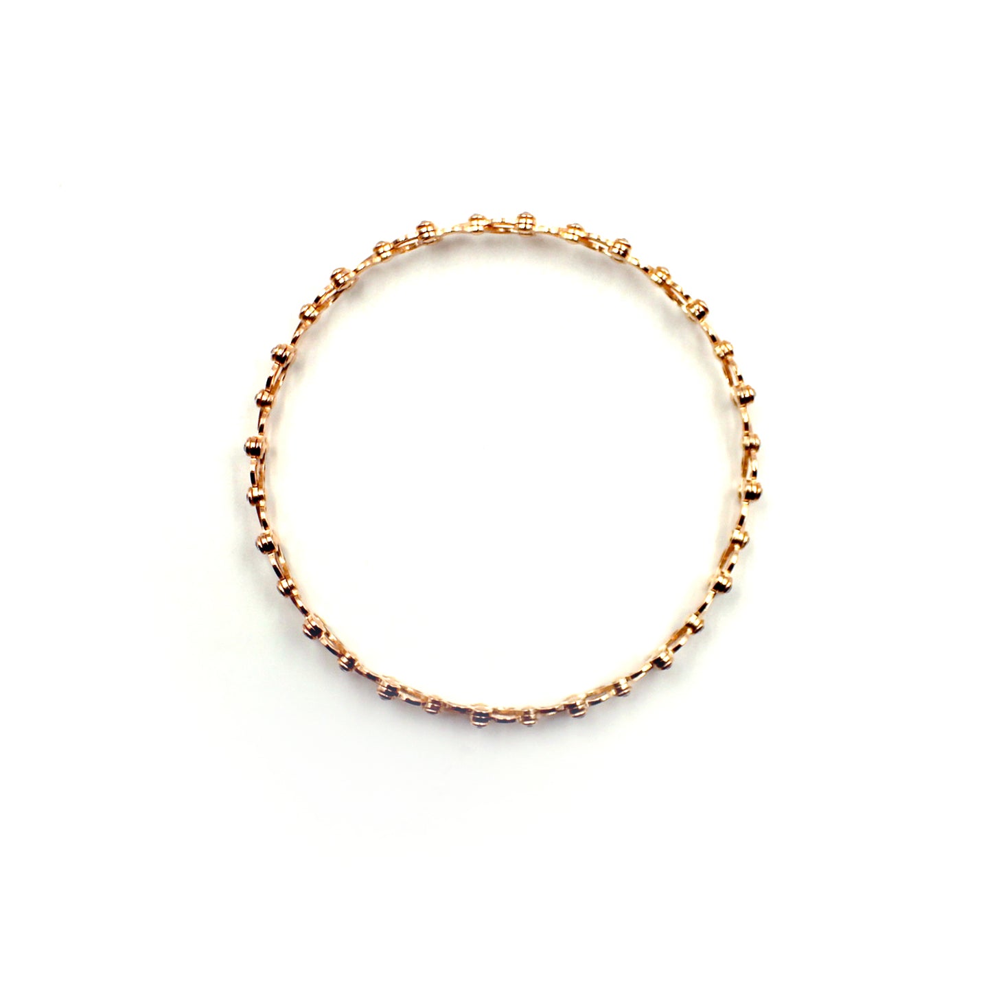 Supple Bracelet With Royal White Stone