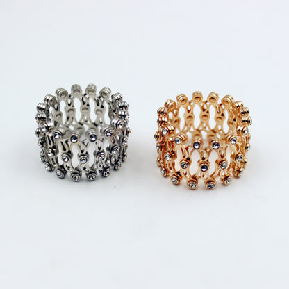 Supple Bracelet With Royal White Stone
