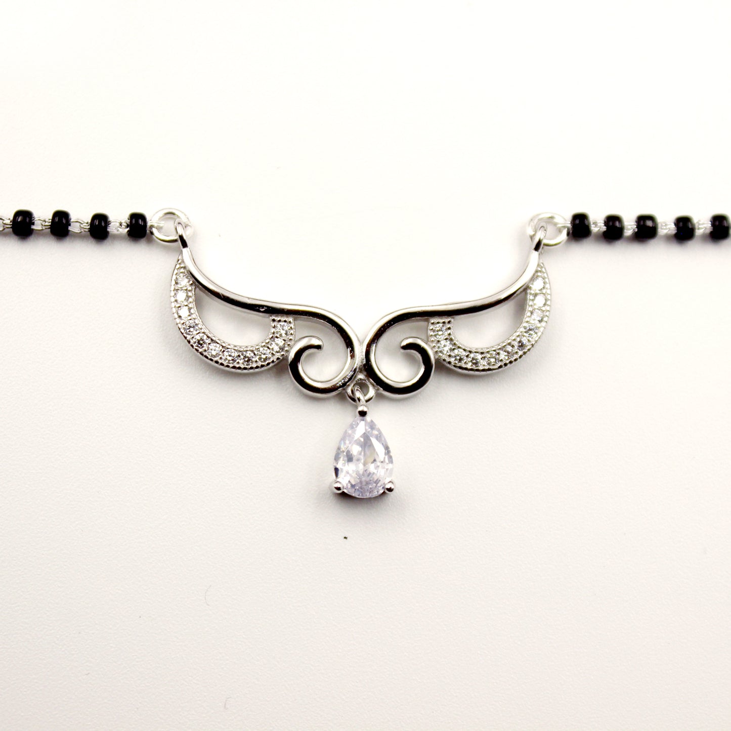Attractive Swirl Design Mangalsutra